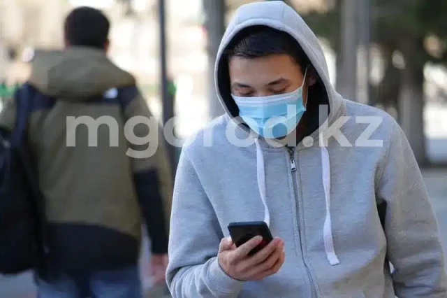 Масочный режим ввели в поликлиниках Казахстана